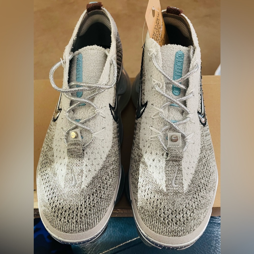 Nike Air Max Scorpion FK
Metallic silver (FD4612-001)
Women’s 8
Youth 6.5 - Picture 6 of 16